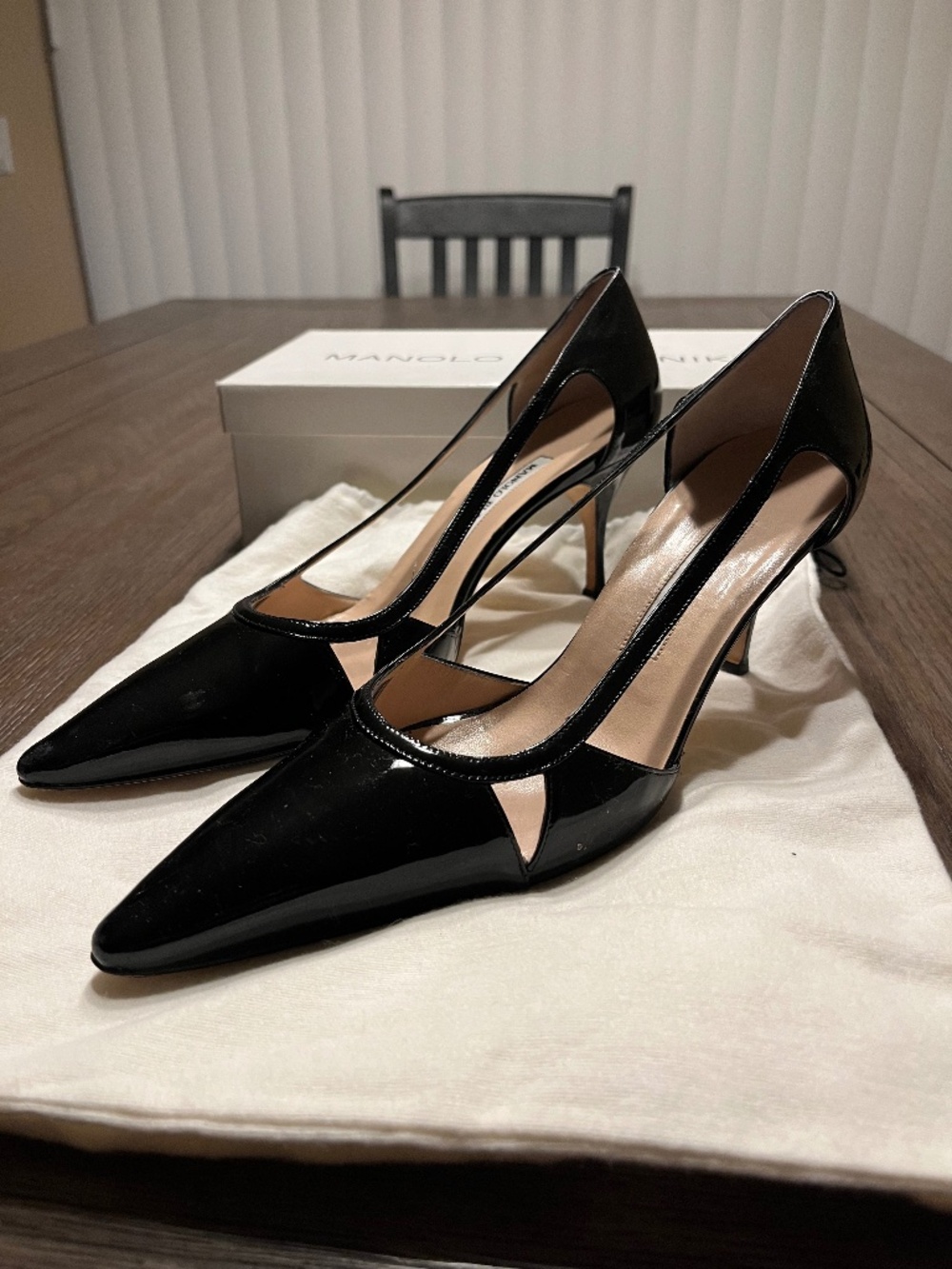 Manolo Blahnik Patent Leather Pumps Size 41